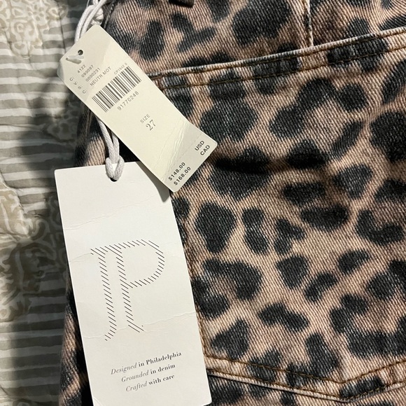 NWT Leon Double Hem High-Rise Wide-Leg Cuffed Jeans by Pilcro - Leopard, size 26 - Picture 7 of 7